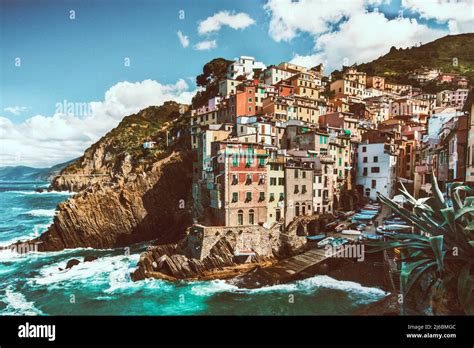 Riomaggiore Fisherman Village In Cinque Terre Italy Stock Photo Alamy