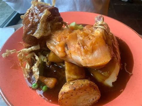 The Owl and Otter shows potential to be must-visit pub for Sunday roast