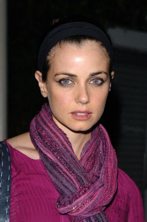 pictures of mia kirshner