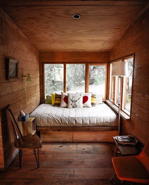 Cabin Escapes Cabin Interior Design Cabin Interiors Tiny House Cabin