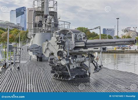 Submarine Memorial Uss Cod 5 Inch Deck Gun Stock Photo Image Of