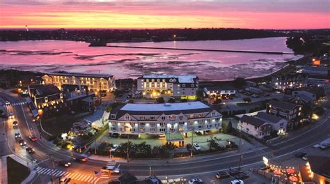 Atlantic Beach Hotel And Suites Middletown Ri See Discounts