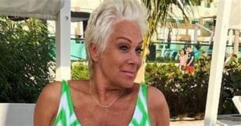 Loose Womens Denise Welch Hailed Hot Stuff As She Wows In Plunging