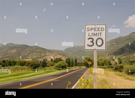 Sharp Curve Sign Hi Res Stock Photography And Images Alamy
