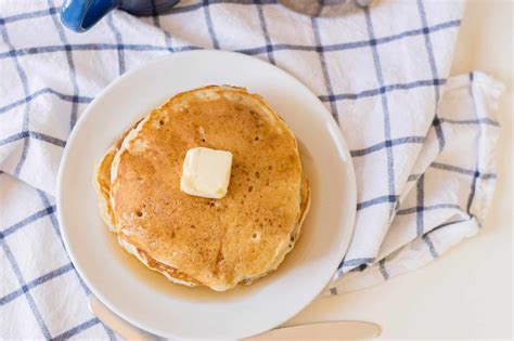 How To Make Easy Fluffy Pancakes Merry About Town