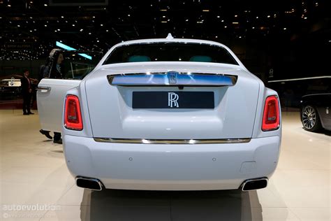 Rolls Royce Phantom Tranquillity Is Dressed To Impress Autoevolution