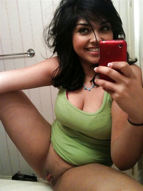 Middle Eastern Indian Etc Bottom Naked Selfies 5 Pics