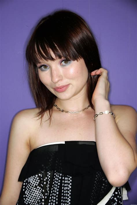 Pictures And Wallpapers Of Celebs Emily Browning