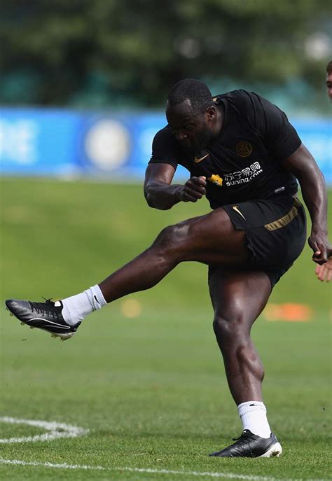 And one of the most intriguing ones has been romelu lukaku's, striker for manchester united and lukaku will play the world cup with one of the most appreciated boots of the last months, the puma. Global Boot Spotting - SoccerBible