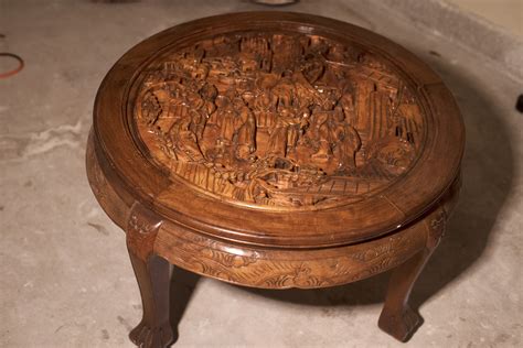 A distinctive coffee table or cocktail table can bring your living area alive. Asian / Oriental round coffee table with hand carved ...