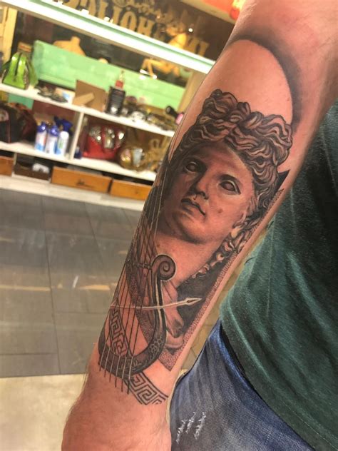 Also one of zeus' sons, apollo is often depicted as a young, handsome, athletic man with a laurel wreath and a bow. Got this tattoo of the greek god apollo a few months back ...