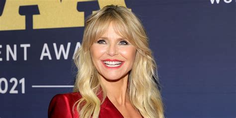 Christie Brinkley Reveals Her Secret To Youthful Looking Eyes At 68