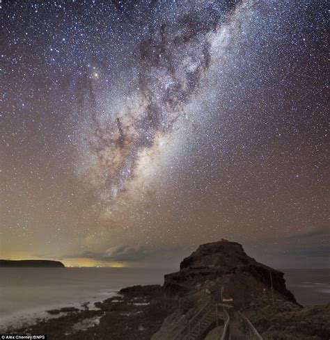 Milky Way Pictures Alex Cherney S Photos Of Galaxy Seen With Naked Eye Daily Mail Online