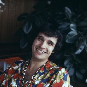 O cantor, nascido em 19 de abril de 1941, em cachoeiro de itapemirim (es), faz sucesso. foto de Roberto Carlos