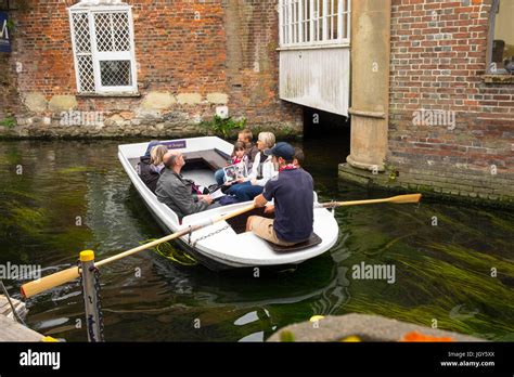 Punt Boat Hi Res Stock Photography And Images Alamy