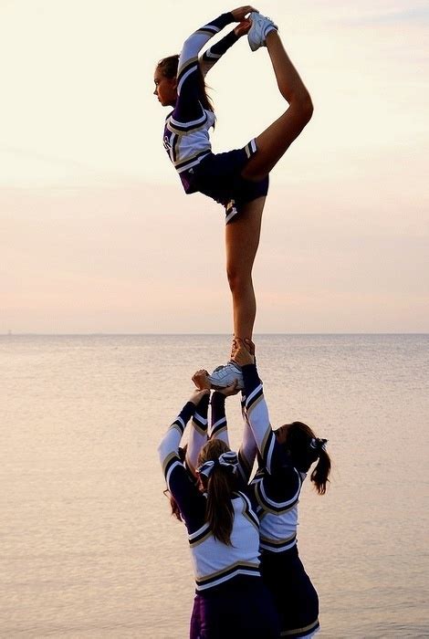 Cheerleading Cheer Routines Cheer Stunts Cheer Poses