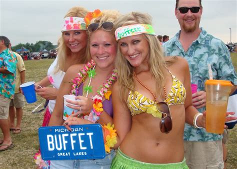 Jimmy Buffett Tailgating Girls A Photo On Flickriver