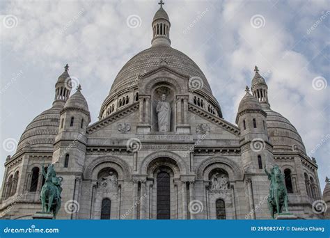 The Domes Of Sacre Coeur In Montmartre Paris Stock Image Image Of