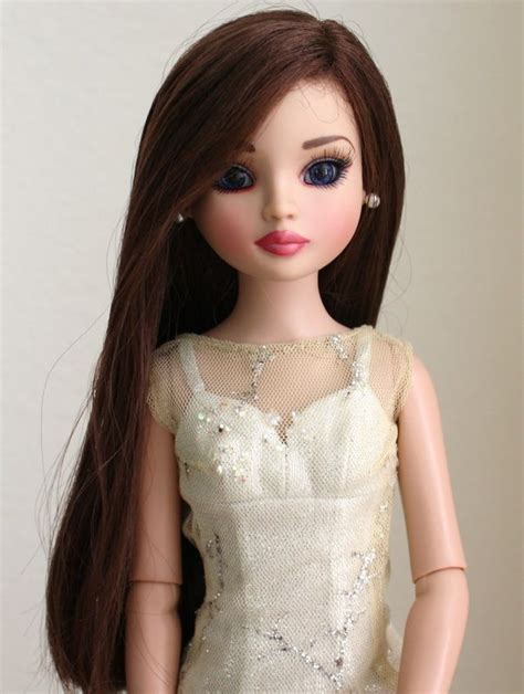 Ellowyne Repaint Fashion Dolls Beautiful Fashion Doll Dress