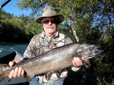 Fishing On The Rogue River Salmon And Steelhead Guide In Sw Oregon