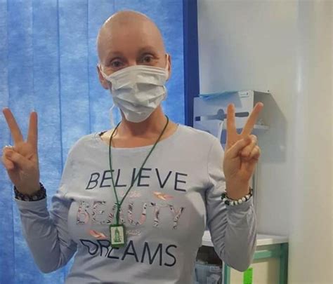 Irish Mum Of Five Vows To Fight Terminal Lung Cancer For The Sake Of