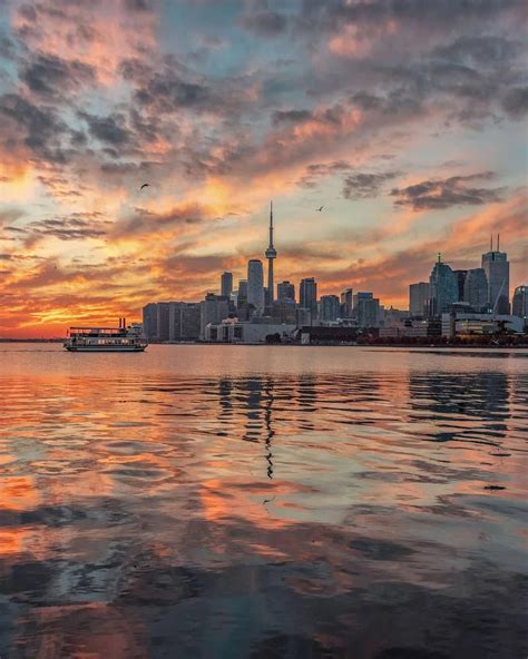 🇨🇦 Sunset Toronto Ontario By Mark Jinks Markjinksphoto On