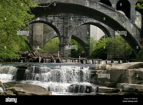 Historical Arched Bridges Over Berea Falls Ohio Usa Stock Photo Alamy