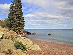 11 Lavish Facts about Lake Superior - Fact City