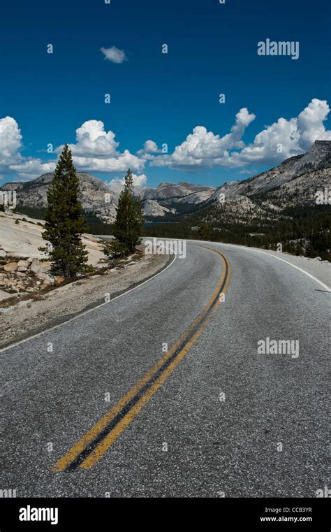 Tioga Pass Yosemite National Park California Usa Stock Photo Alamy