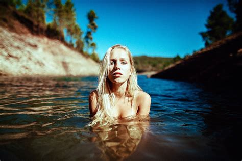 wallpaper sunlight women model blonde sea water looking at viewer reflection blue no