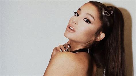 Ariana Grande Lidera Las Nominaciones De Los Emas 2019 De Mtv