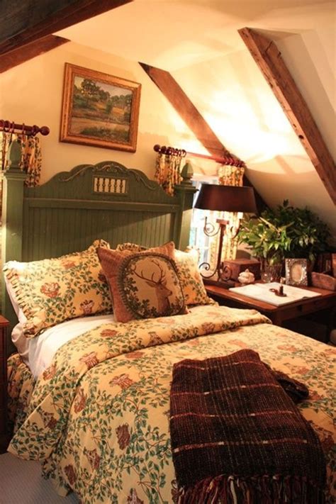 While a slightly more tailored approach is used in classic cottage decorating, there is still a welcoming, comfortable feeling to the furniture style, color, and fabric choices. 40 Comfy Cottage Style Bedroom Ideas