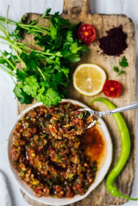 Turkish Spicy Ezme Salad Give Recipe Cuisine Recipes Vegetarian