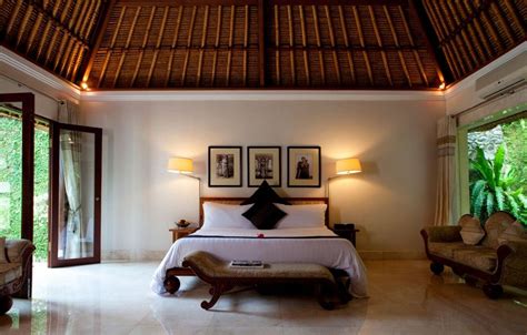 Bright Breezy Traditional Bedroom With Contemporary Wooden Bed Also Upholstered Chaise And Wood
