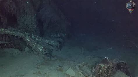 Watch New Eerie Footage Of The Titanics Debris Marine Industry News