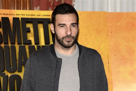 Chi è Edoardo Leo: biografia, vita privata e compagna dell ...
