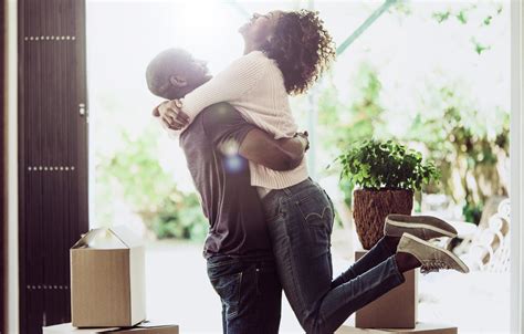 Am I Ready To Move In With My Partner An Experts Guide