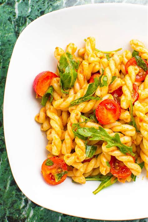 Minuten Pesto Nudelsalat Mit Rucola Und Cherrytomaten Rezept Nudelsalat Mit Pesto