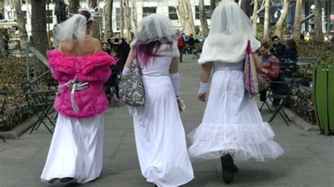 Could Graduate Weddings Widen The Inequality Gap Bbc News
