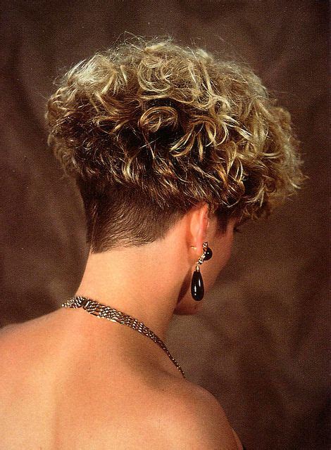 Super Curly Wedge Style In 2020 Short Curly Hair Curly
