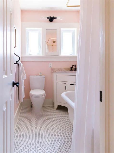 Bold Bathroom Colors Minimalistbathroomrug Pink Bathroom Decor Pink