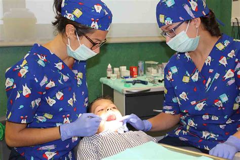 Dentista Para Niños Odontología Infantil Ceu Uch