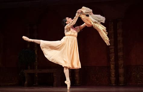 La Compañía Nacional De Danza Estrenó El Ballet De Romeo Y Julieta Con