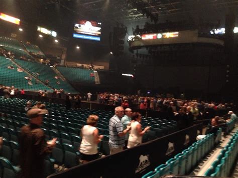 How many seats mgm grand garden arena. MGM Grand Garden Arena Section 8 - RateYourSeats.com