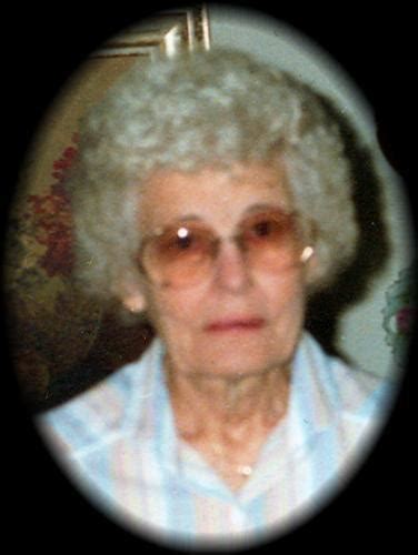 Obituary Of Evelyn Tewes Welcome To Sanborn Hartley Funeral Hom