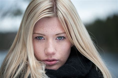 Women Face Portrait Freckles Blonde Wallpaper Girls Wallpaper