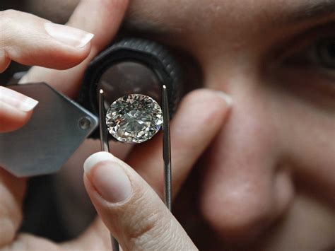 How To Tell If A Diamond Is Fake Or Real Business Insider