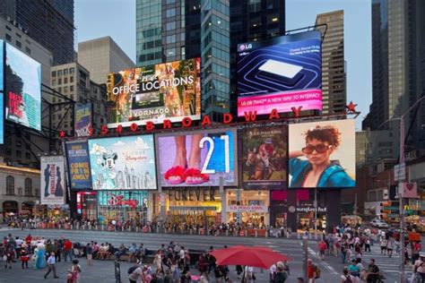Affordable Digital Billboard Ad In Times Square Nyc Wolf Pack Leads
