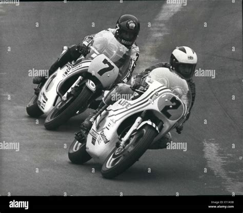 jun 06 1976 phil reed beats barry sheene in big race at brands hatch photo shows phil read