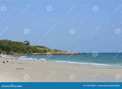 Tourists On The Sai Kaew Beach Mu Koh Samet Khao Laem Ya National Park Editorial Stock Image